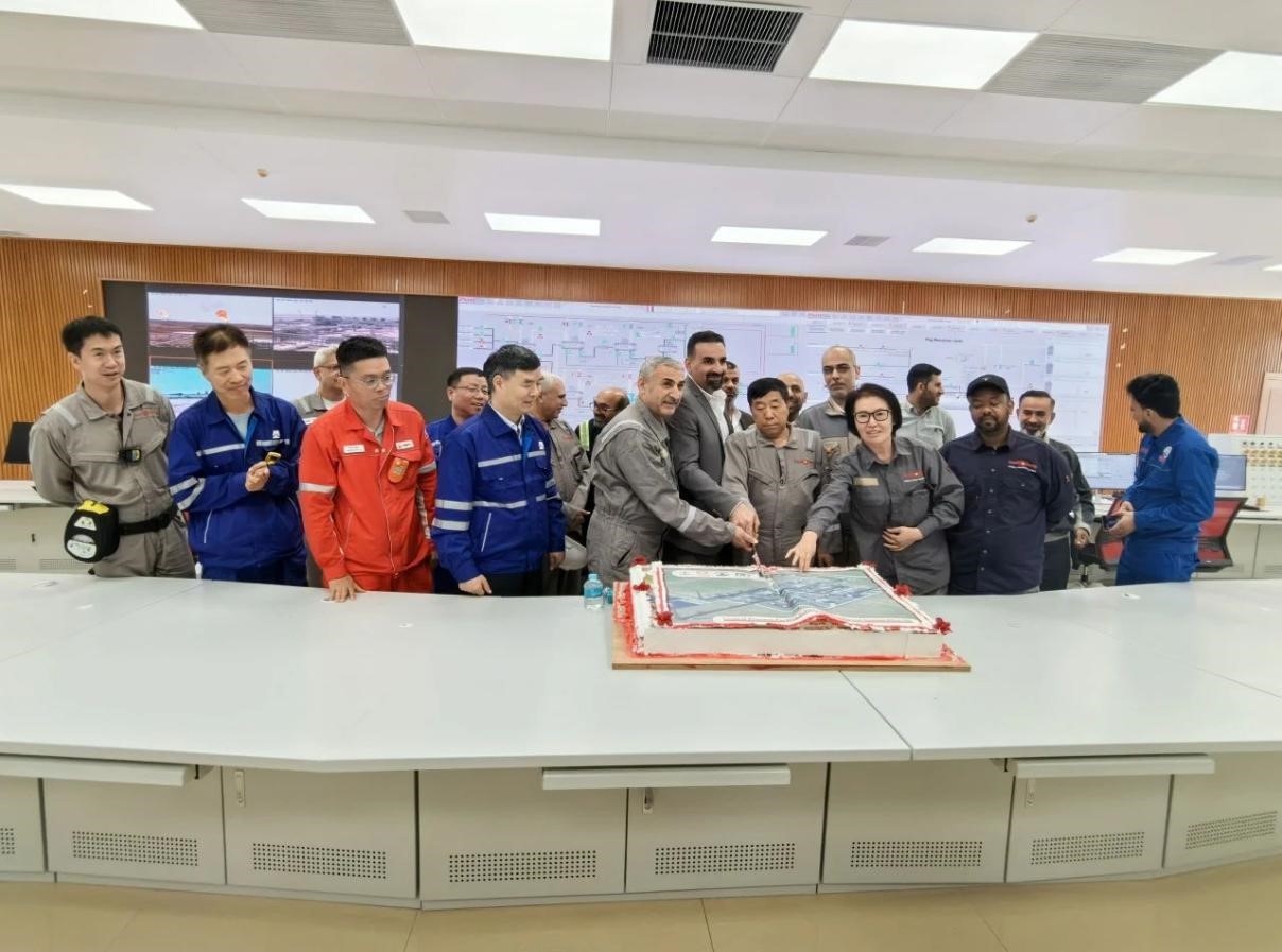 寰球公司承建的伊拉克B9項目原油中央處理廠成功投油