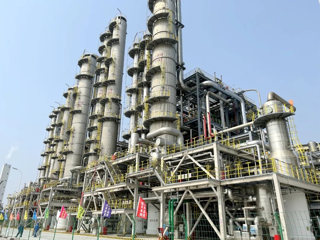 北油工程青島堿業碳酸酯項目一次投料開車成功